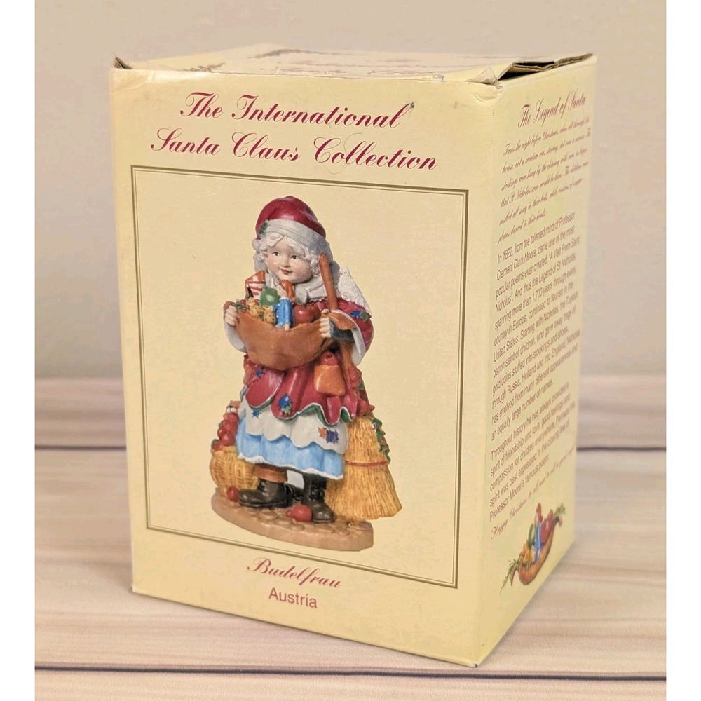 Budelfrau AUSTRIA SC55 International Santa Claus Collection Mrs. Claus